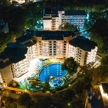 Prestige Deluxe Aquapark Club ホテル 4*