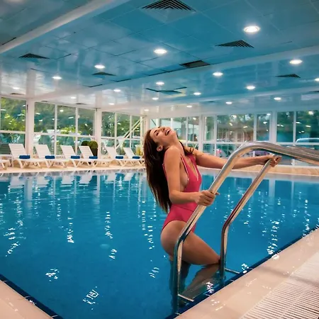 ホテル Prestige Deluxe Aquapark Club 4*