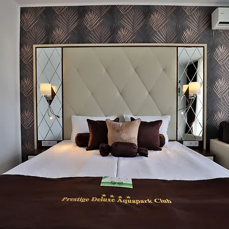 ホテル Prestige Deluxe Aquapark Club 4*