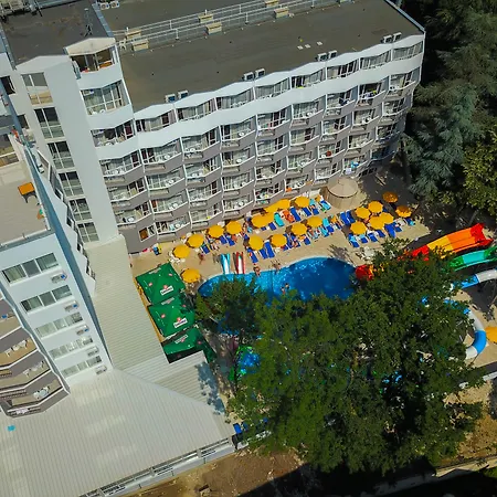 מלון Prestige Deluxe Aquapark Club גולדן סנדס
