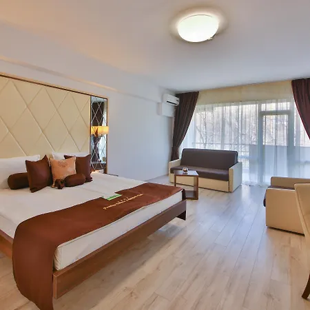 酒店 Prestige Deluxe Aquapark Club 4*