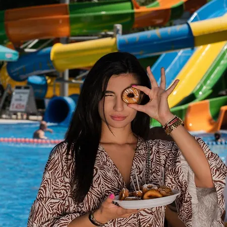 Prestige Deluxe Aquapark Club 4*