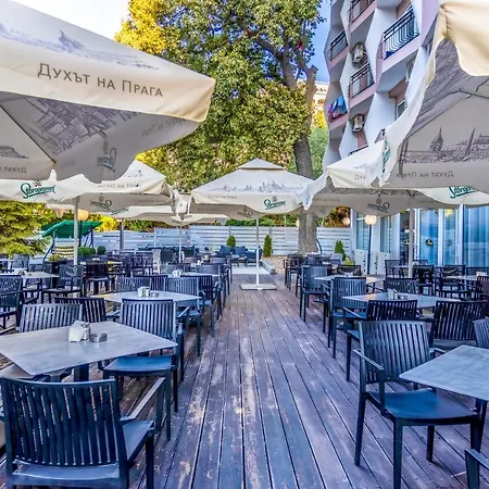 Prestige Deluxe Aquapark Club 酒店 4*