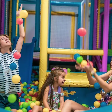 Prestige Deluxe Aquapark Club 4*