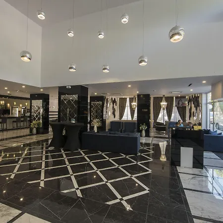 Prestige Deluxe Aquapark Club 4* 金沙