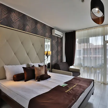 Prestige Deluxe Aquapark Club Hotel 4*