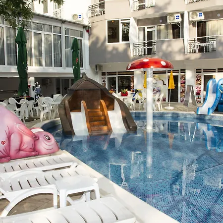 Prestige Deluxe Aquapark Club 4* גולדן סנדס