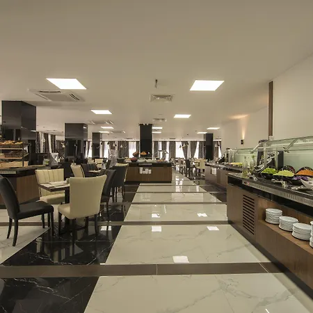 酒店 Prestige Deluxe Aquapark Club 4*