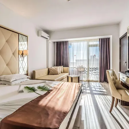 Prestige Deluxe Aquapark Club