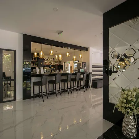 Hotel Prestige Deluxe Aquapark Club 4*