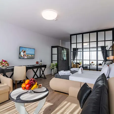 Hotel Prestige Deluxe Aquapark Club 4*